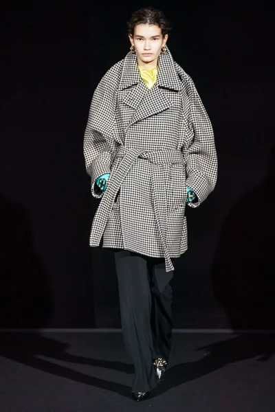 Look 40